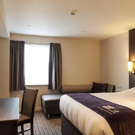 Premier Inn London Kew Bridge-2